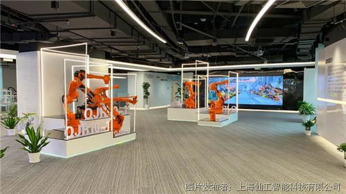 案例展示 仙工智能助力錢江機(jī)器人，將智能工廠裝進(jìn)展廳——展覽展柜的設(shè)計(jì)與上門安裝